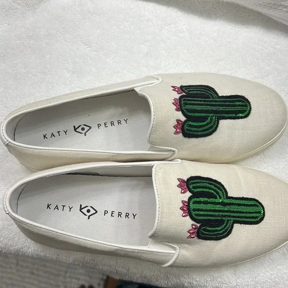 NWOT Katy Perry Canvas shoes size 9.5 - Picture 6 of 7